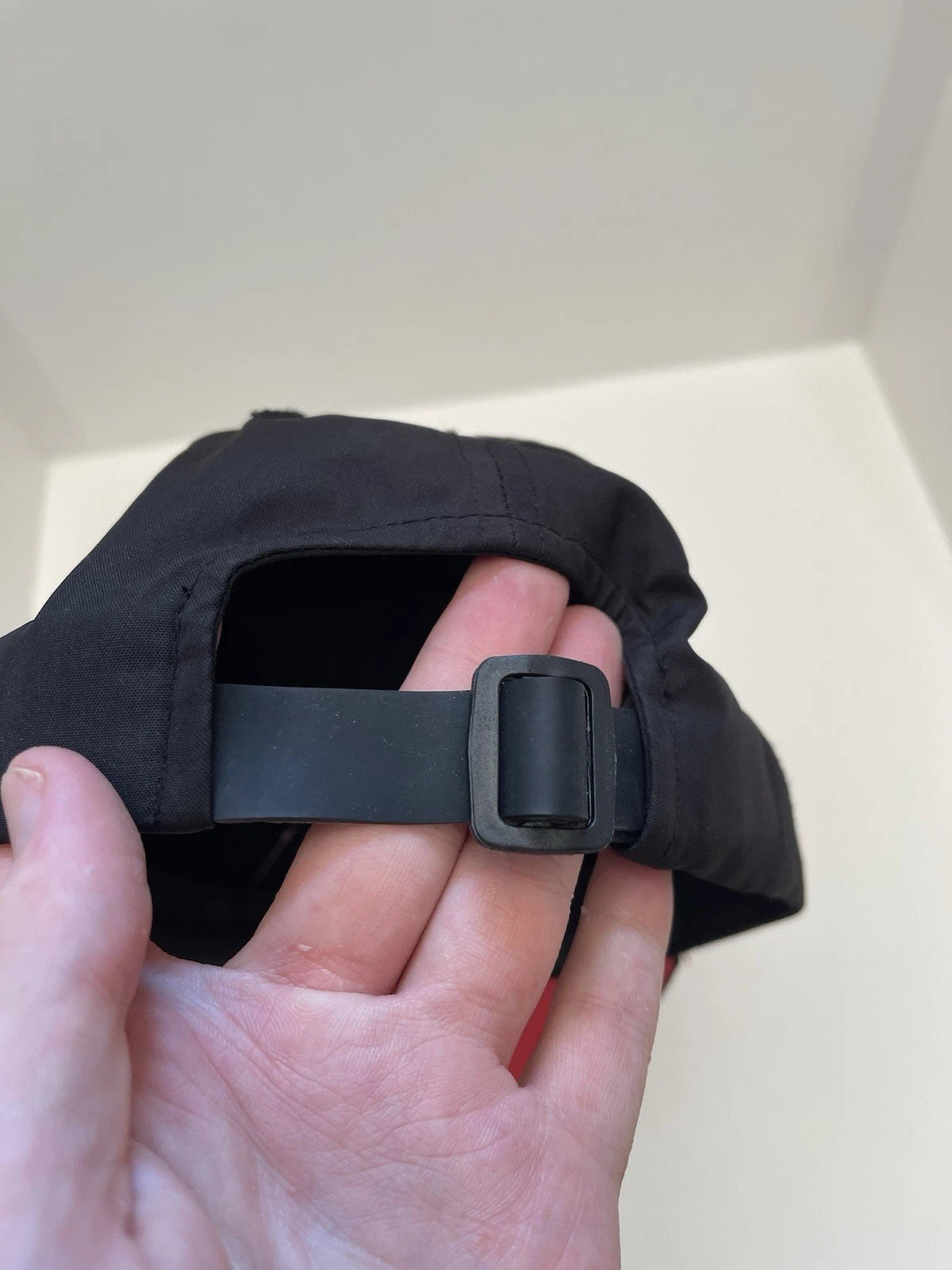 eBay 168540210330 photo 11: Palace Strap Shell 6-Panel Cap In Black/Red (SS 2019) One Size