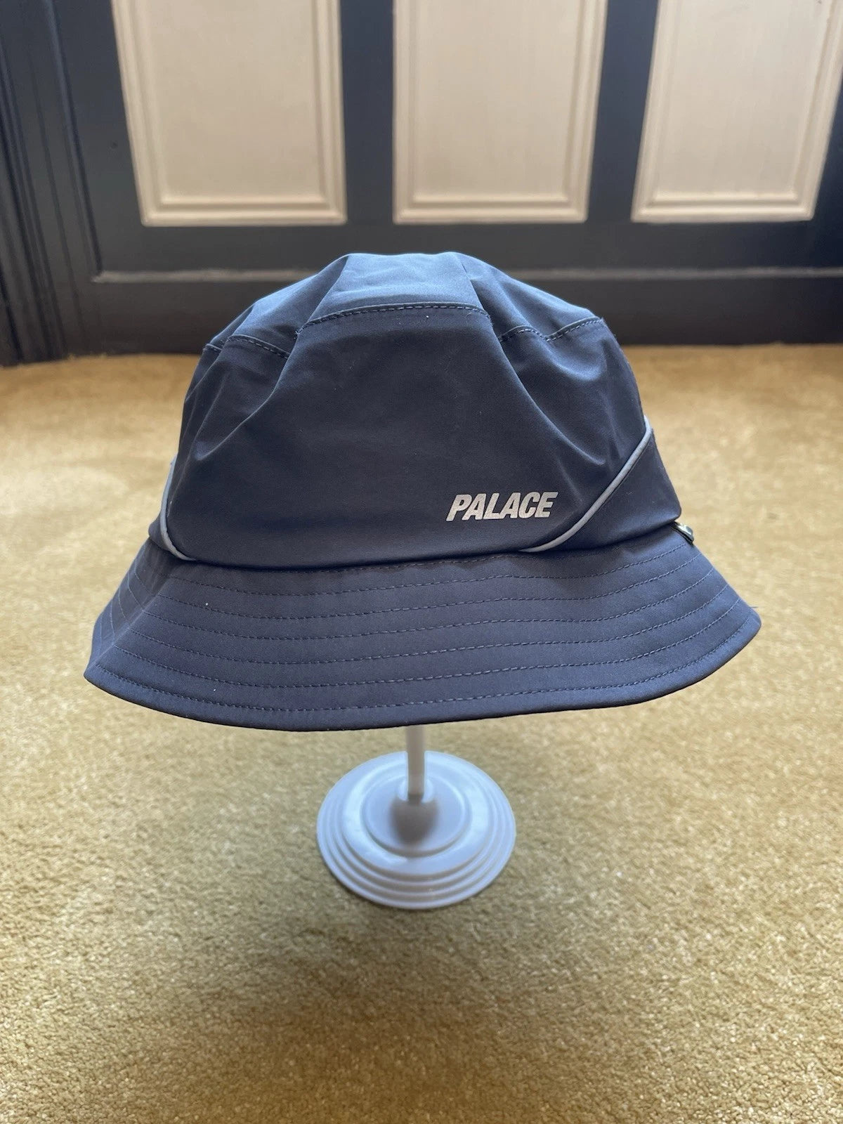 eBay 168200084059 photo 1: Palace Gore-Tex M-Tek Bucket Hat Navy S/M Brand New With Tags FW24