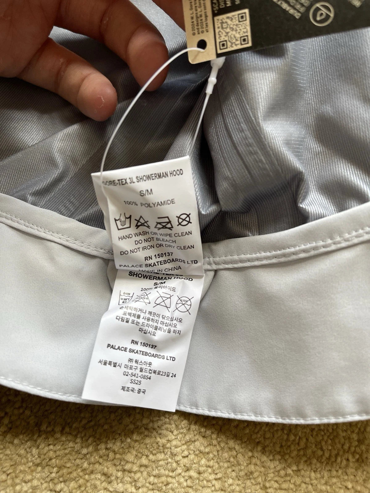eBay 168223737400 photo 10: Palace Gore-Tex 3L Showerman Hood in Cloud (SS 2025) Size S/M, BNWT