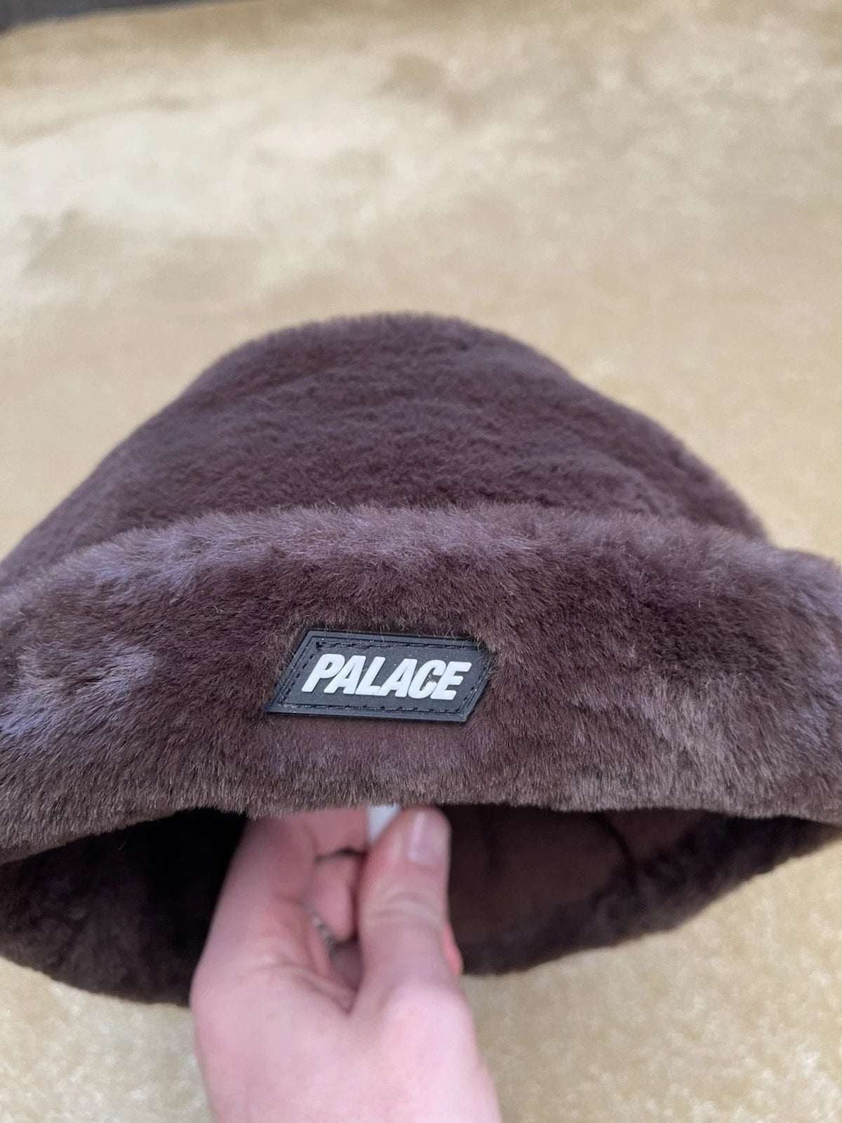 eBay 168130171530 photo 4: Palace Teddy Beanie in Brown Size S/M (FW 2020)