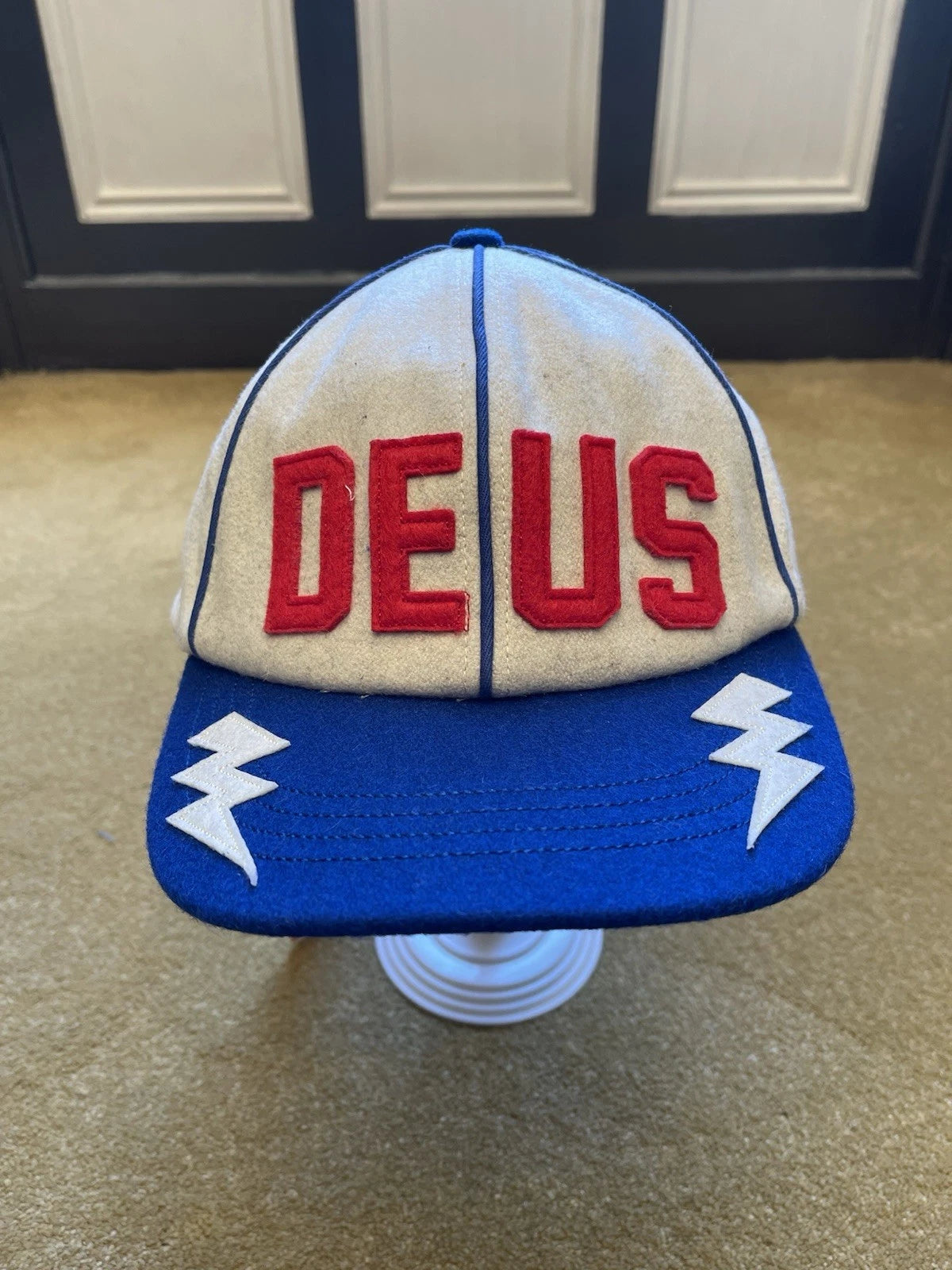 eBay 168441718904 photo 1: Deus Ex Machina Restwell Wool Cap In Cream/Blue, One Size, BNWT