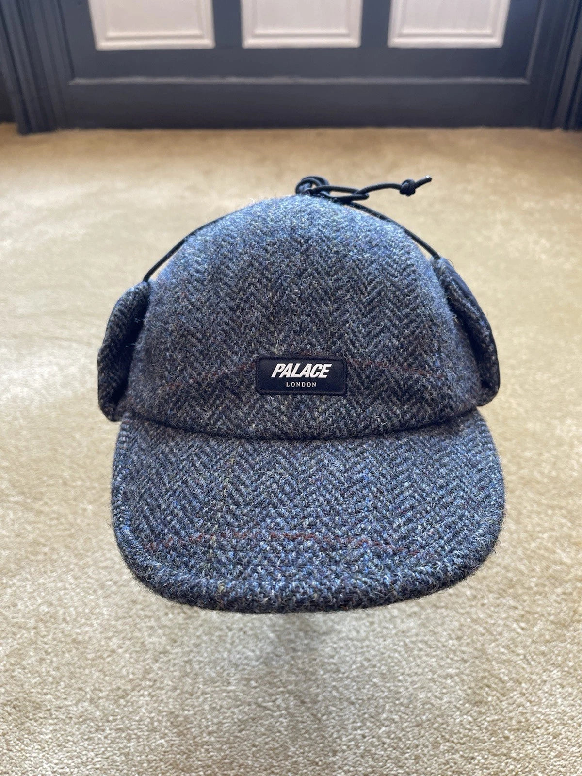 eBay 168384231558 photo 1: Men’s Palace Harris Tweed Earflap 4 Panel Cap In Grey (FW 2020) Size S/M