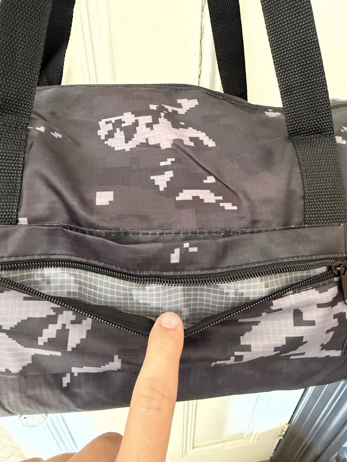 eBay 168549422211 photo 4: A Bathing Ape Digi Camo Duffle Bag In Black/Grey, Japan Exclusive, BNWOT