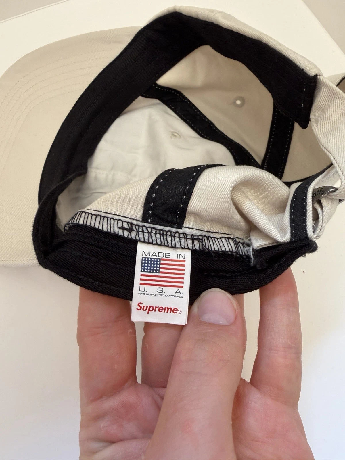 eBay 168569672919 photo 7: Supreme Splatter 6-Panel Cap In Natural Stone (FW 2025) One Size