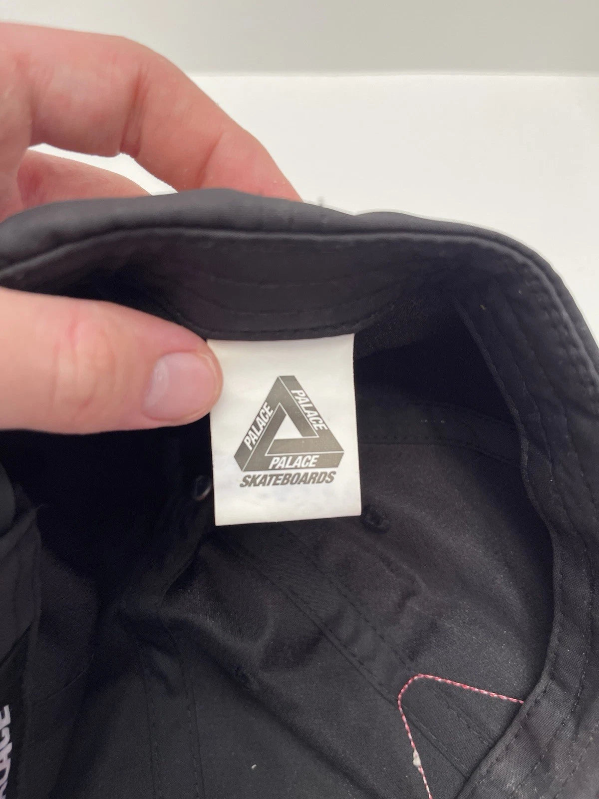 eBay 168540210330 photo 8: Palace Strap Shell 6-Panel Cap In Black/Red (SS 2019) One Size