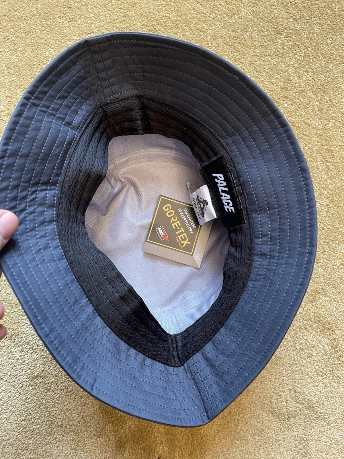 eBay 168200084059 photo 4: Palace Gore-Tex M-Tek Bucket Hat Navy S/M Brand New With Tags FW24