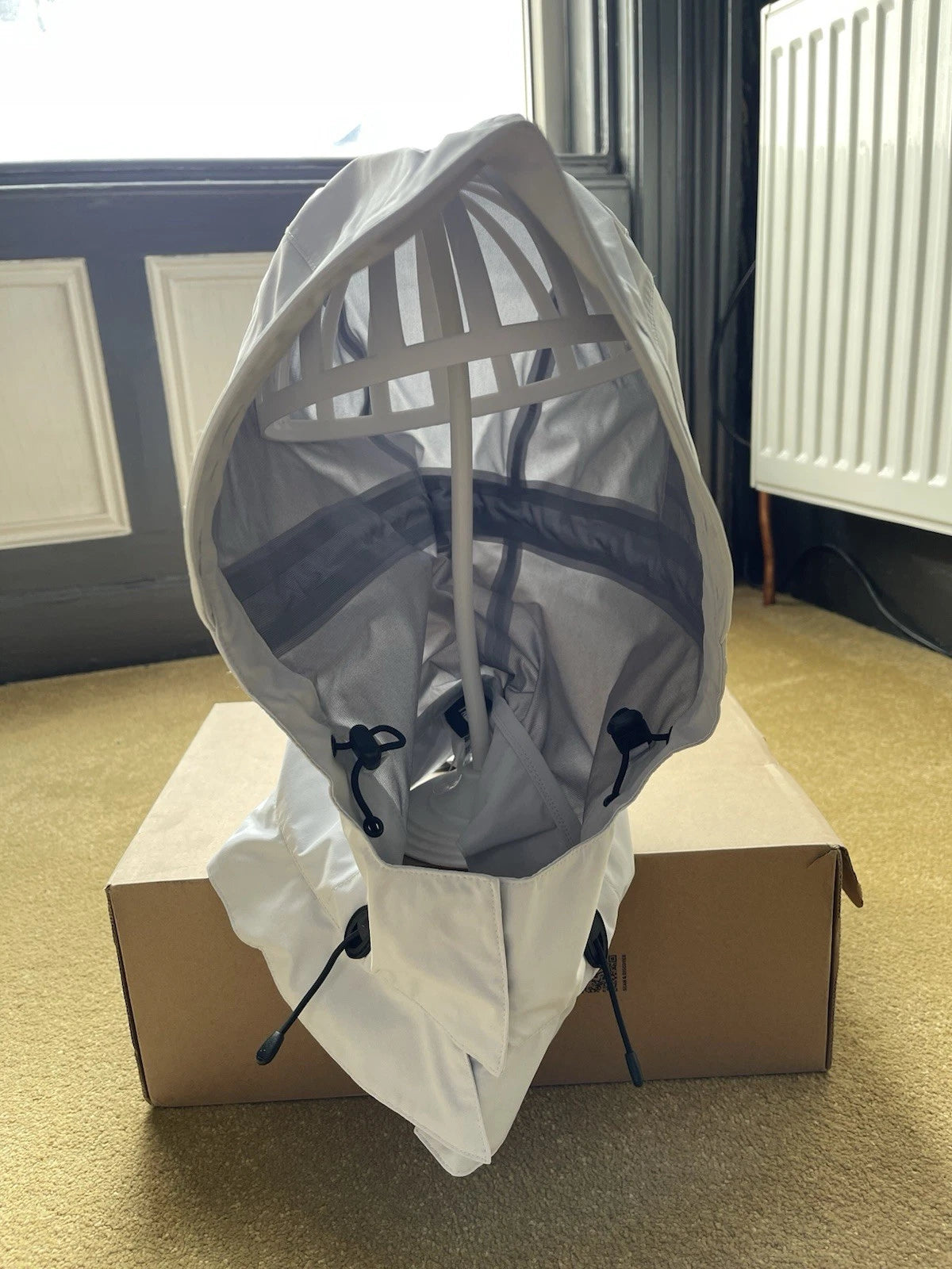 eBay 168223737400 photo 3: Palace Gore-Tex 3L Showerman Hood in Cloud (SS 2025) Size S/M, BNWT