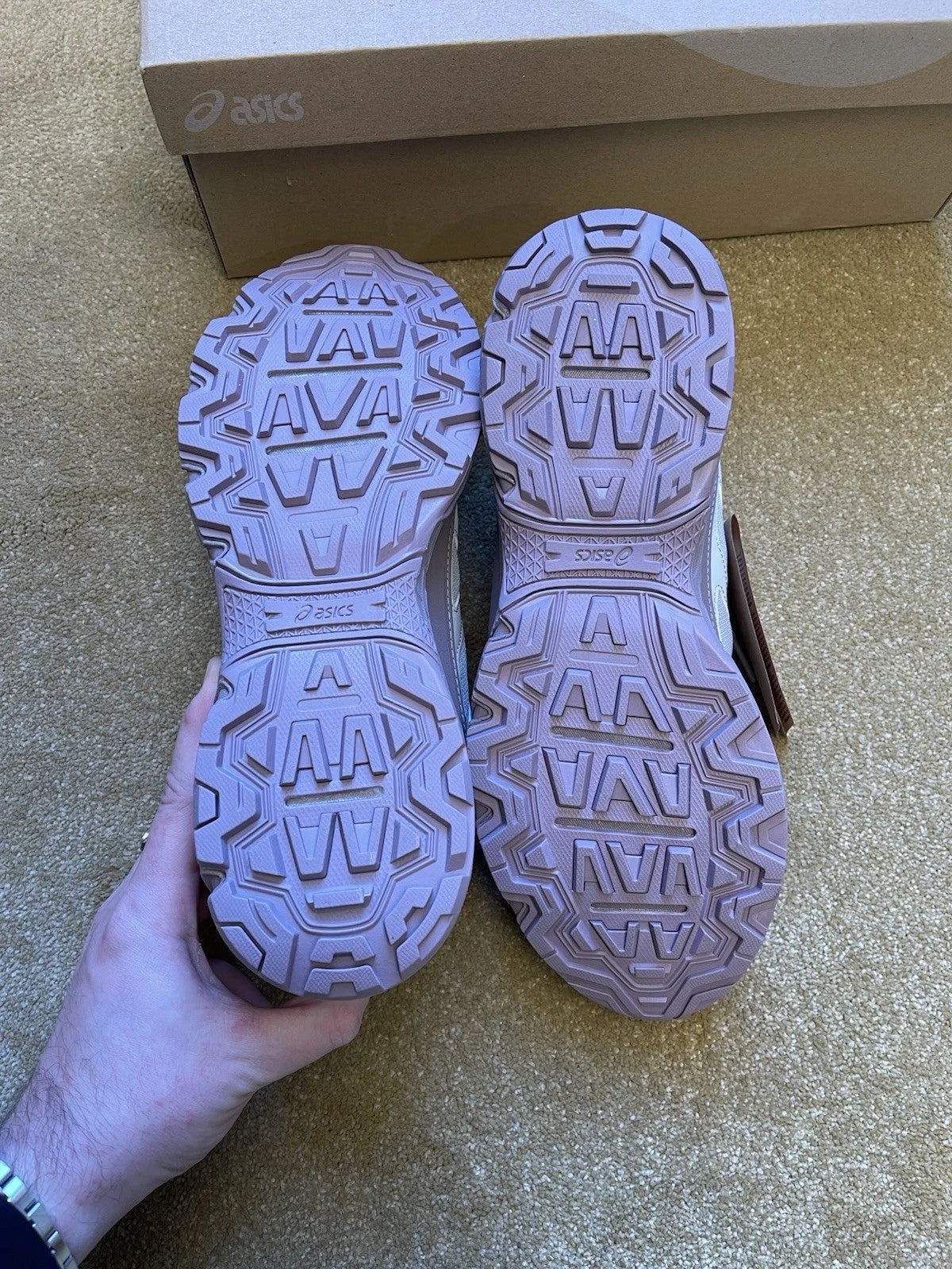 eBay 168269450223 photo 4: Asics Gel-Venture 6 Shield in Mauve Grey/Oyster Grey Size UK 8.5, BNWT