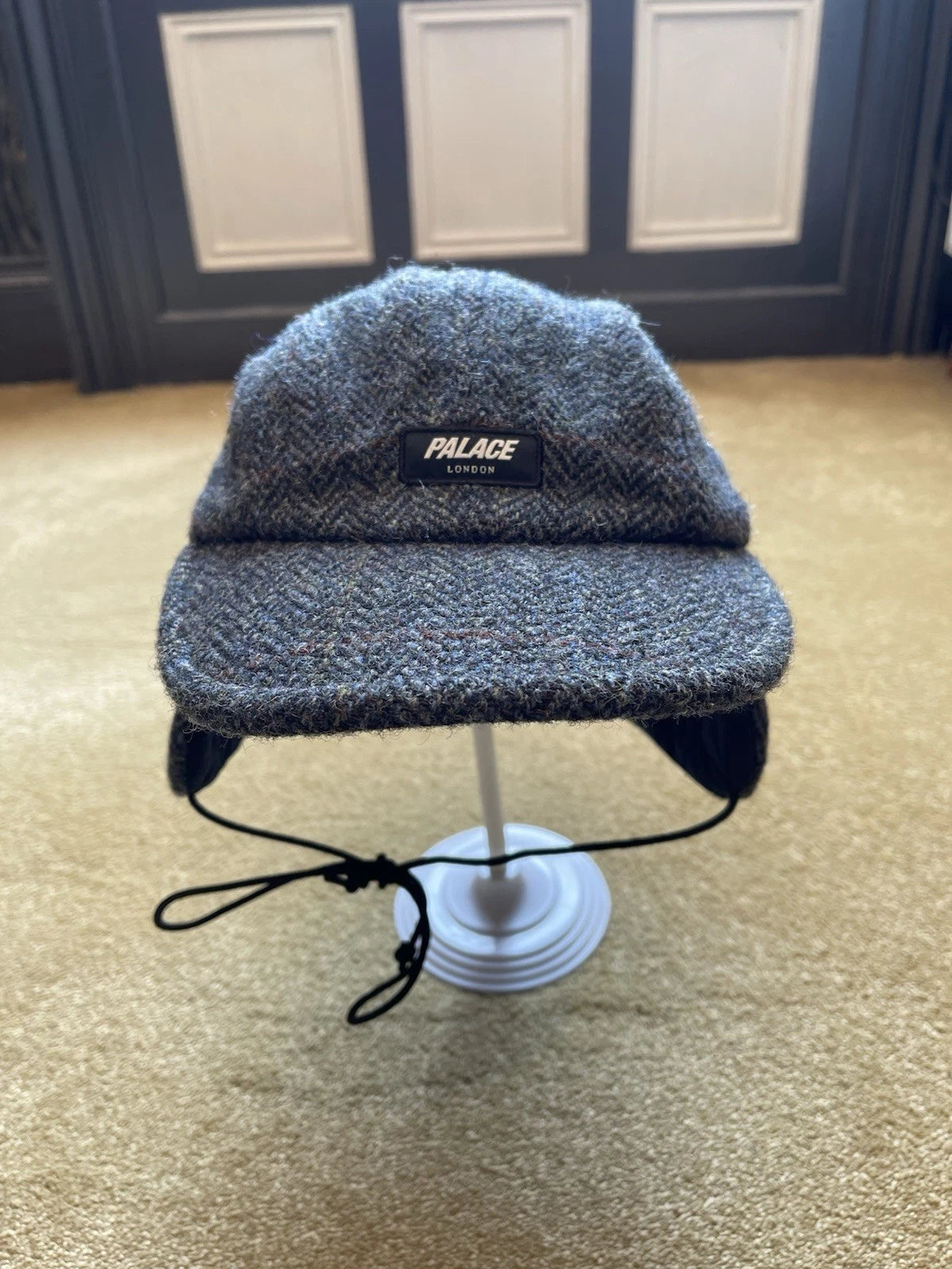 eBay 168384231558 photo 9: Men’s Palace Harris Tweed Earflap 4 Panel Cap In Grey (FW 2020) Size S/M