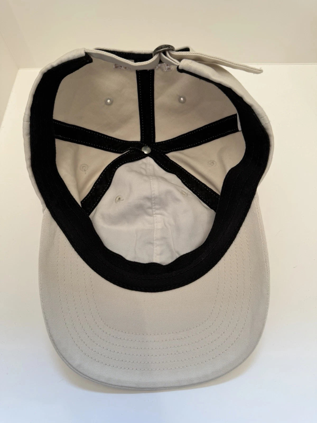 eBay 168569672919 photo 6: Supreme Splatter 6-Panel Cap In Natural Stone (FW 2025) One Size
